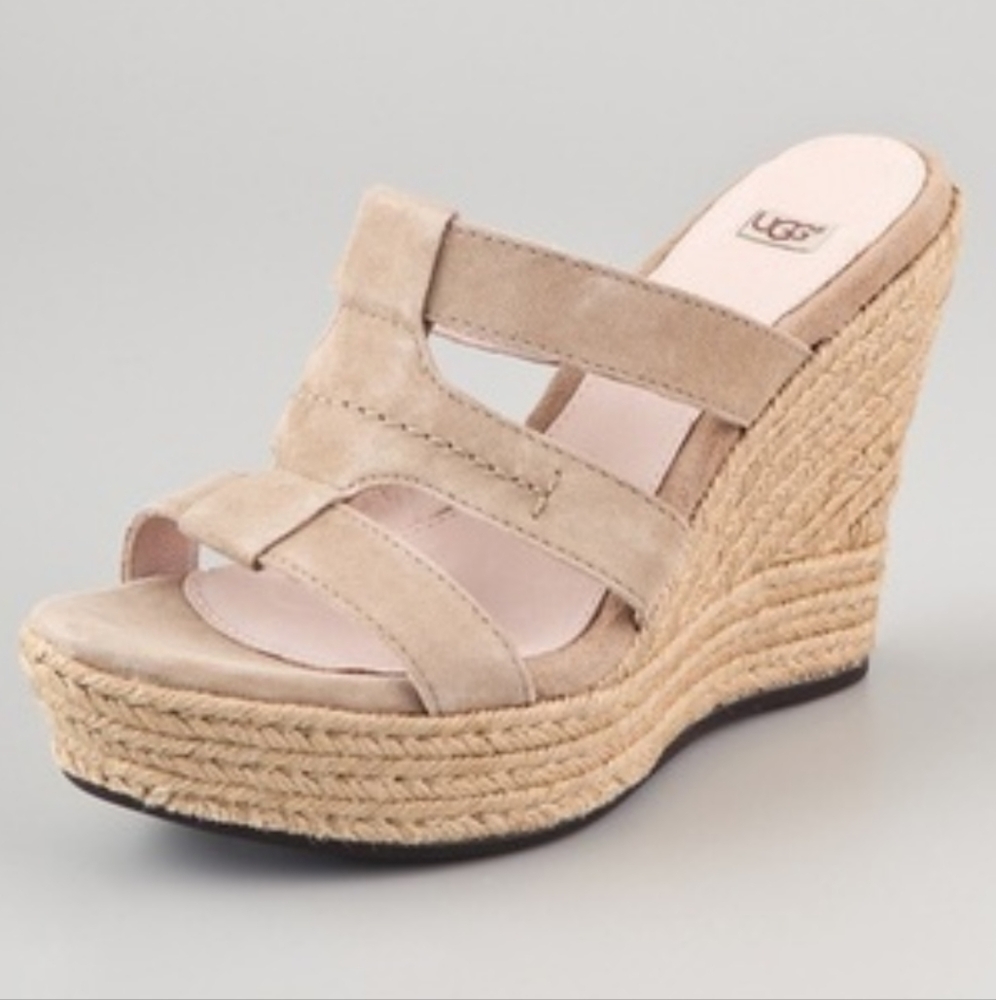LIKE NEW UGG Tawnie Tan Suede Platform Wedge Espadrilles Sandals Size 10